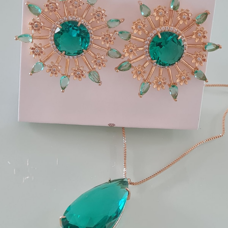 Conjunto Raio de Sol Verde - Brilho que Encanta, Banhado a Ouro 18K