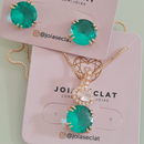 Conjunto Clássico Banhado a Ouro 18K com Pedra Verde e Detalhes de Zircônia