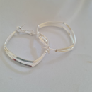 Argolas geométricas banhada em Prata