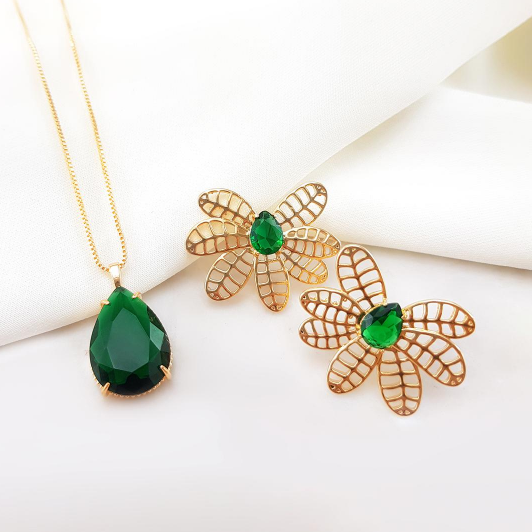 Conjunto Floral Verde -  Banhados a Ouro 18K