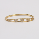 Bracelete três corações Banhado no Ouro 18k